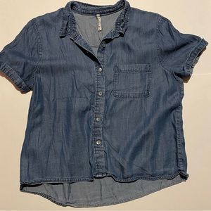 “denim” short sleeve button up shirt from lovemarks